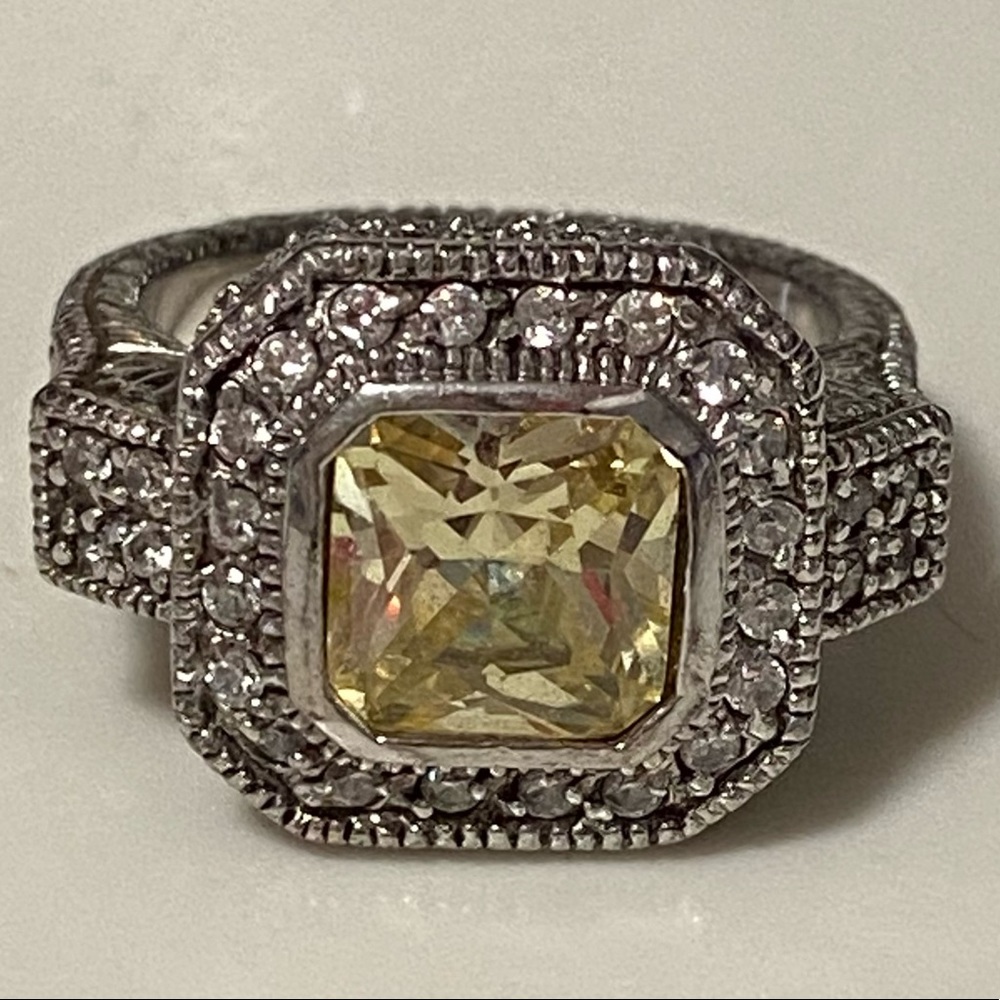 Sterling Silver 925 Yellow CZ Ring Size 8.25 🤍BEAUTIFUL💛